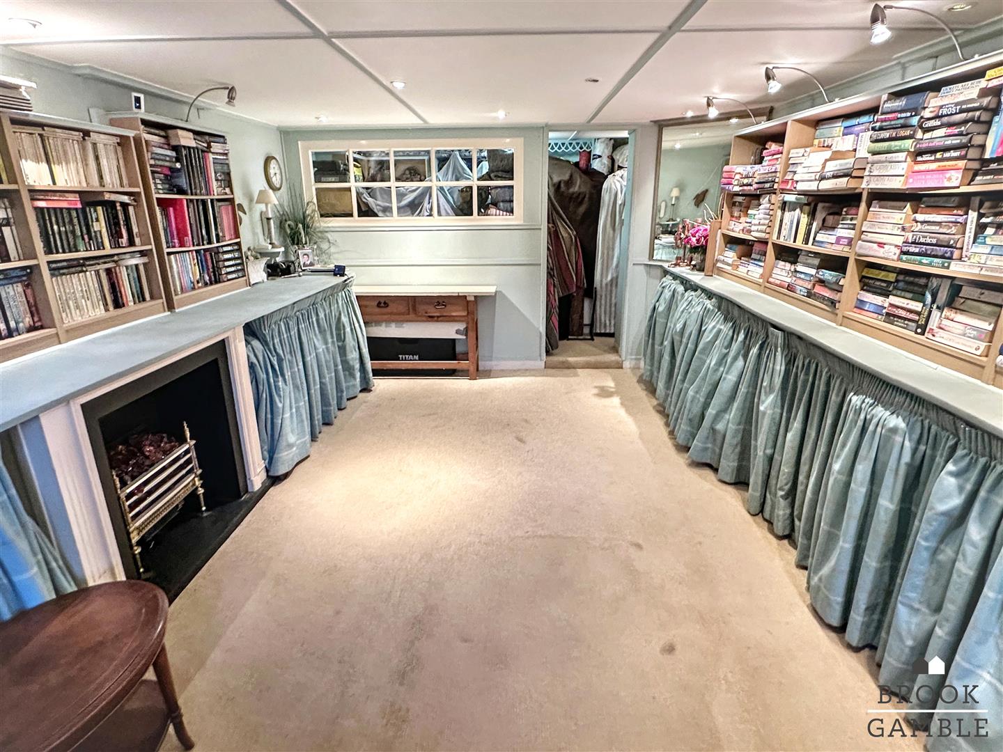 4 Bedroom House - Detached. Le Brun Road in Eastbourne, 36